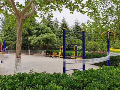 秦皇島某公園安裝戶(hù)外健身器材 秦皇島某公園安裝戶(hù)外健身器材